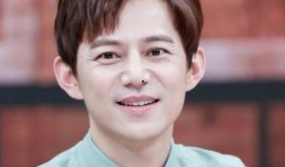 老好人何炅最新爆料,揭秘老好人的真实一面！